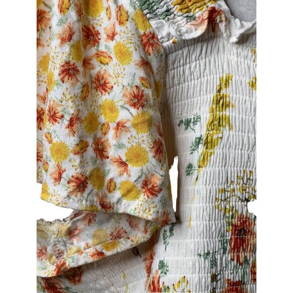 Torrid Women's Warm Sunset Floral Smocked Flutter Sleeve Crop Top Size 3 - Picture 8 of 13